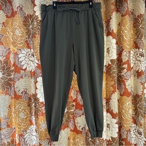 Lululemon Stretch High Rise Jogger Green